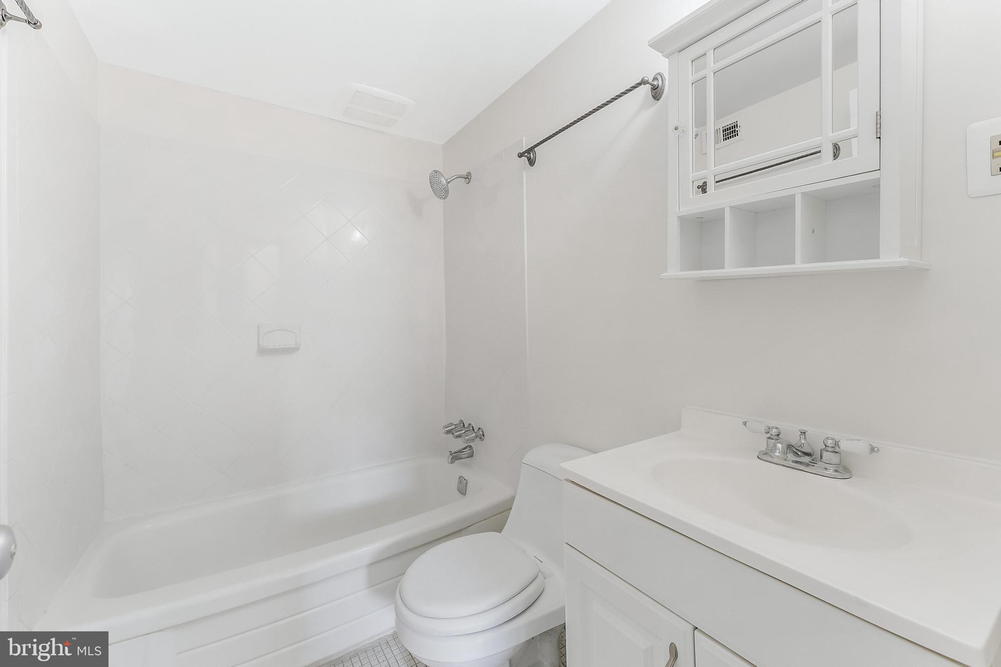 10723 WEST DR #303