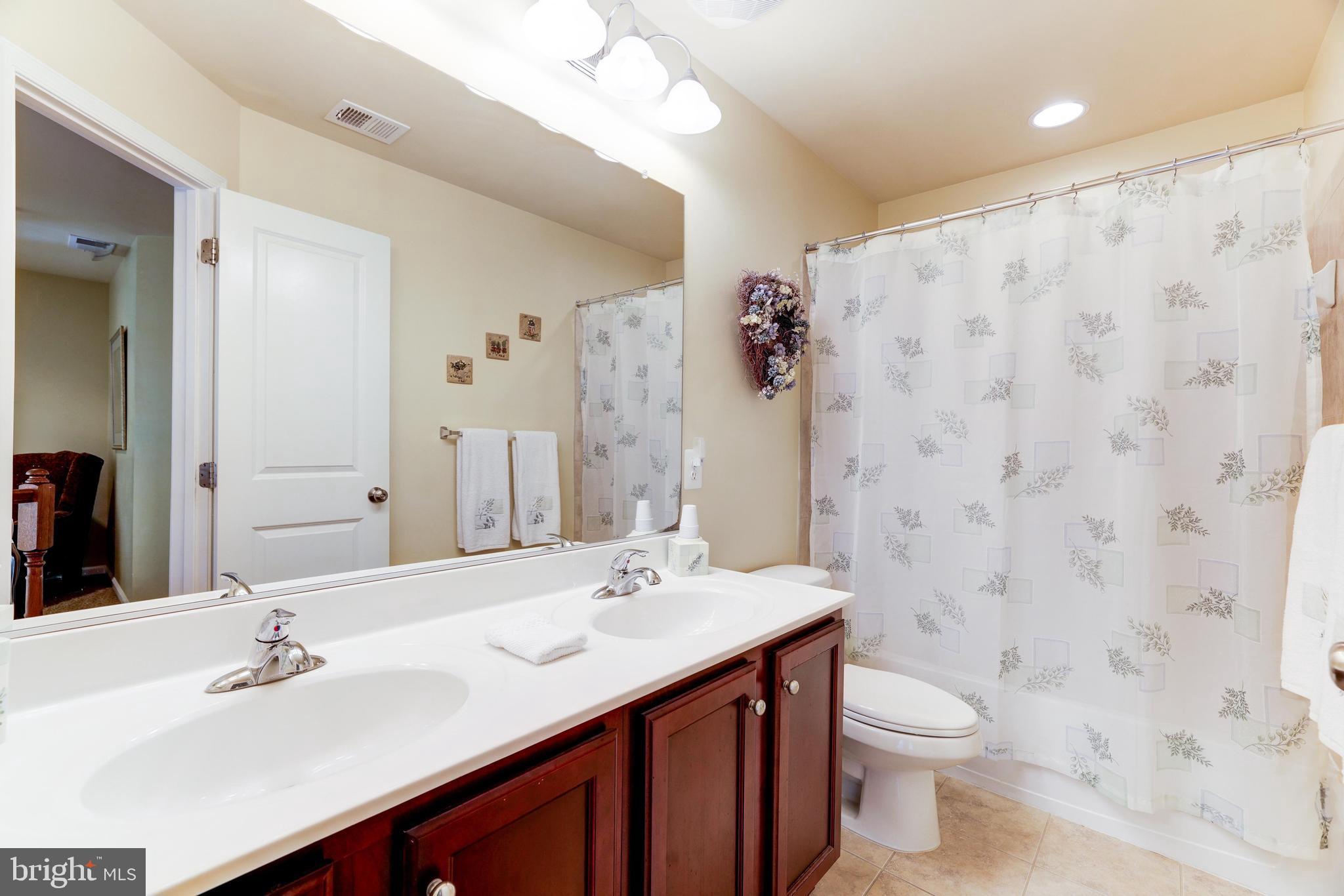 3925 Lake Ashby Ct