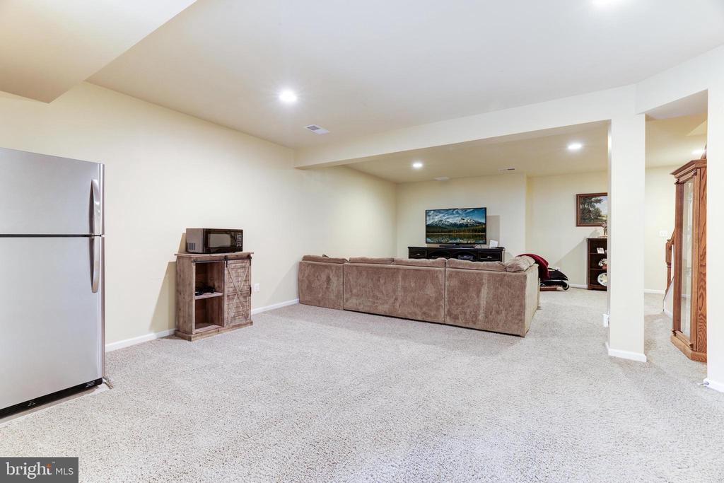 3925 Lake Ashby Ct