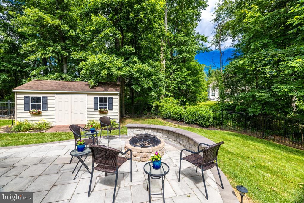 3925 Lake Ashby Ct