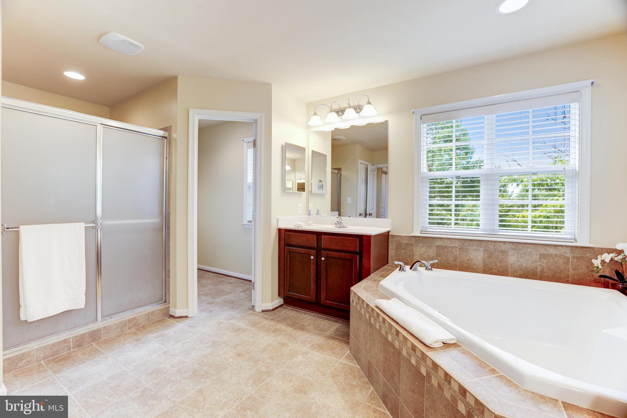 3925 Lake Ashby Ct