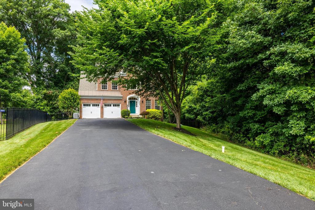 3925 Lake Ashby Ct