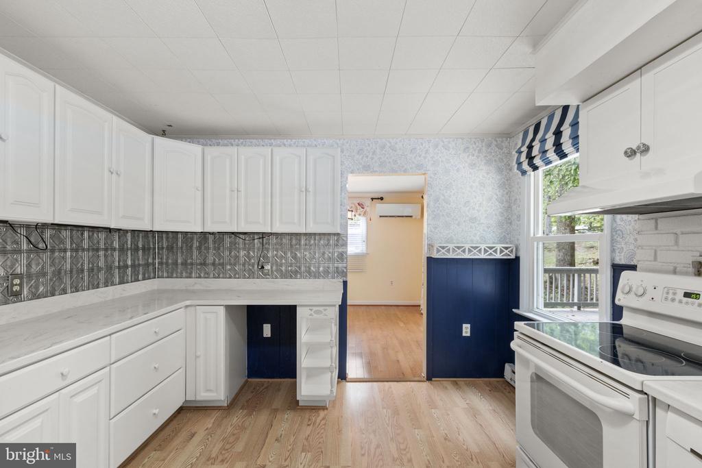 7238 Greenwich Rd