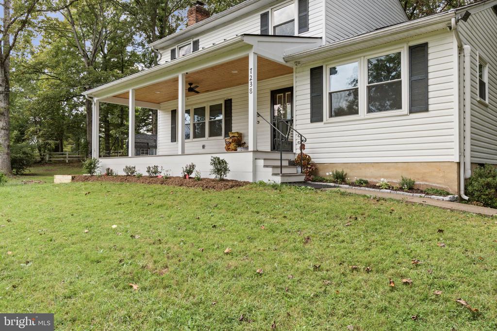 7238 Greenwich Rd