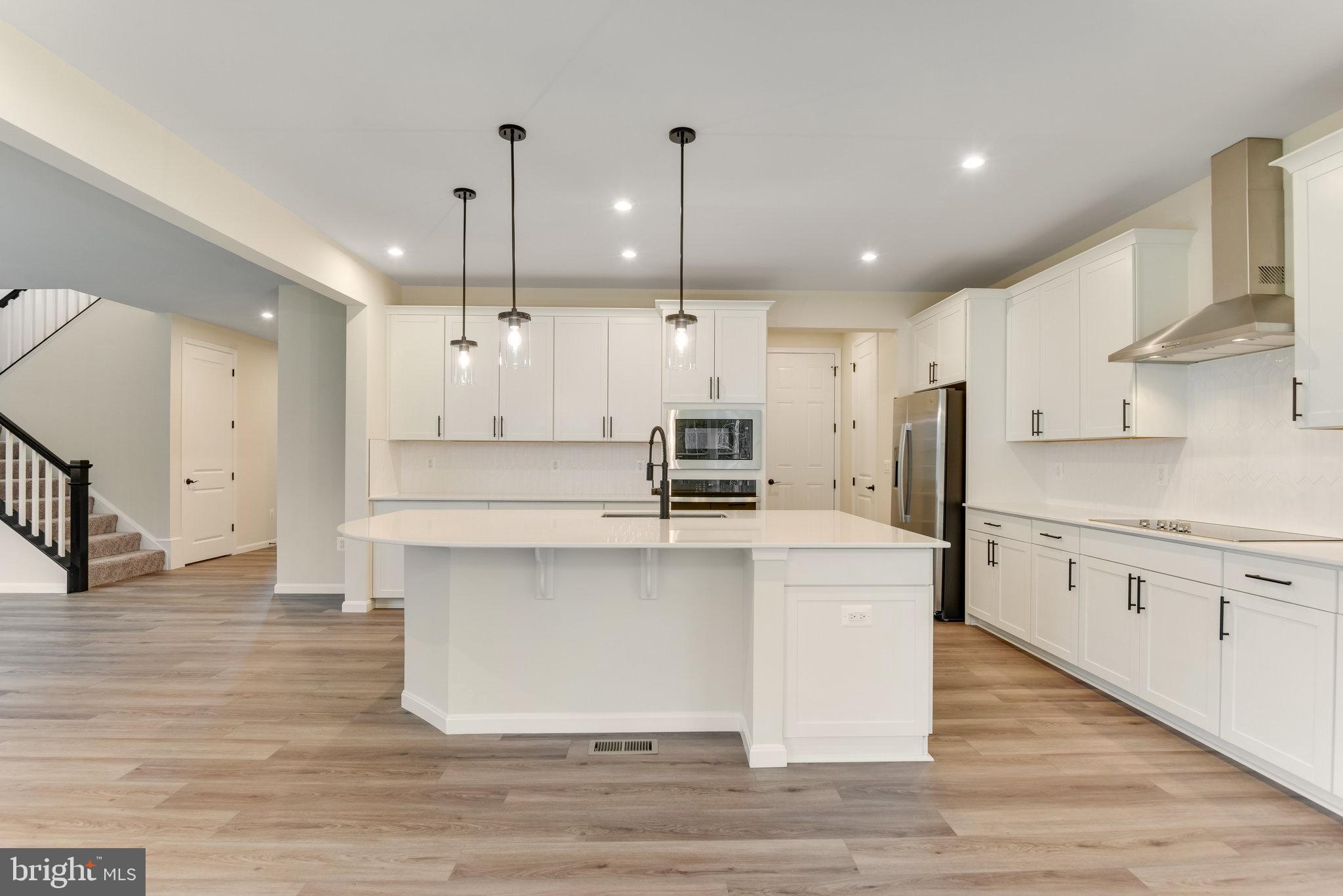 5016 Gray Fox Dr