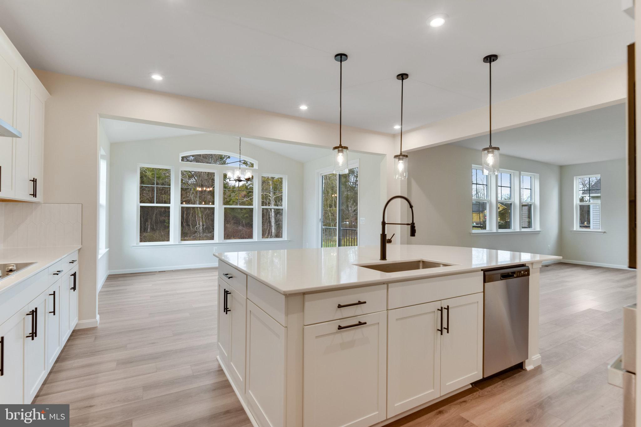 5016 Gray Fox Dr