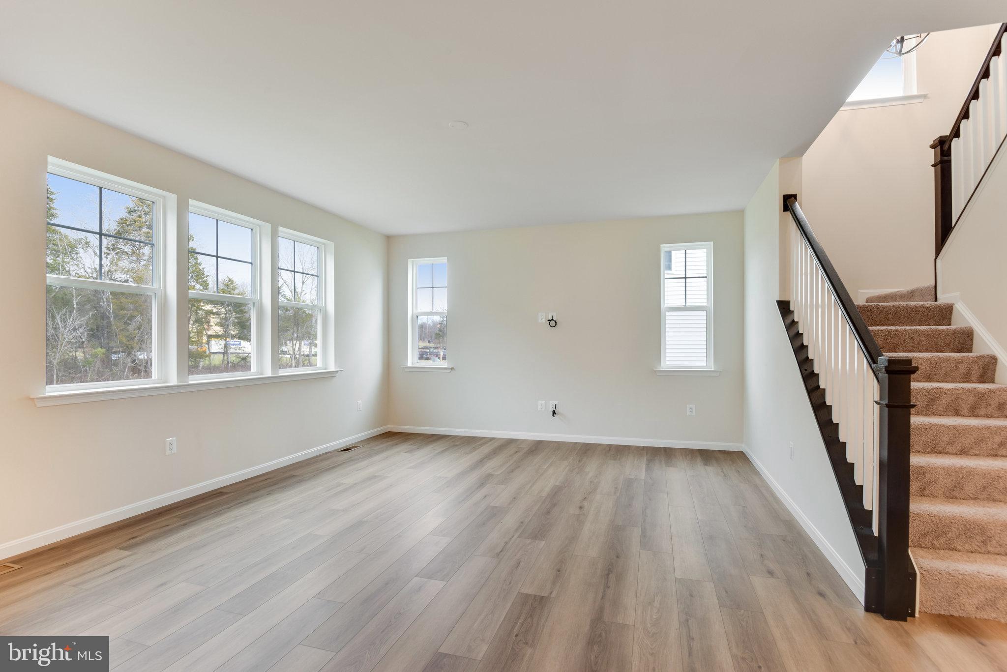 5016 Gray Fox Dr