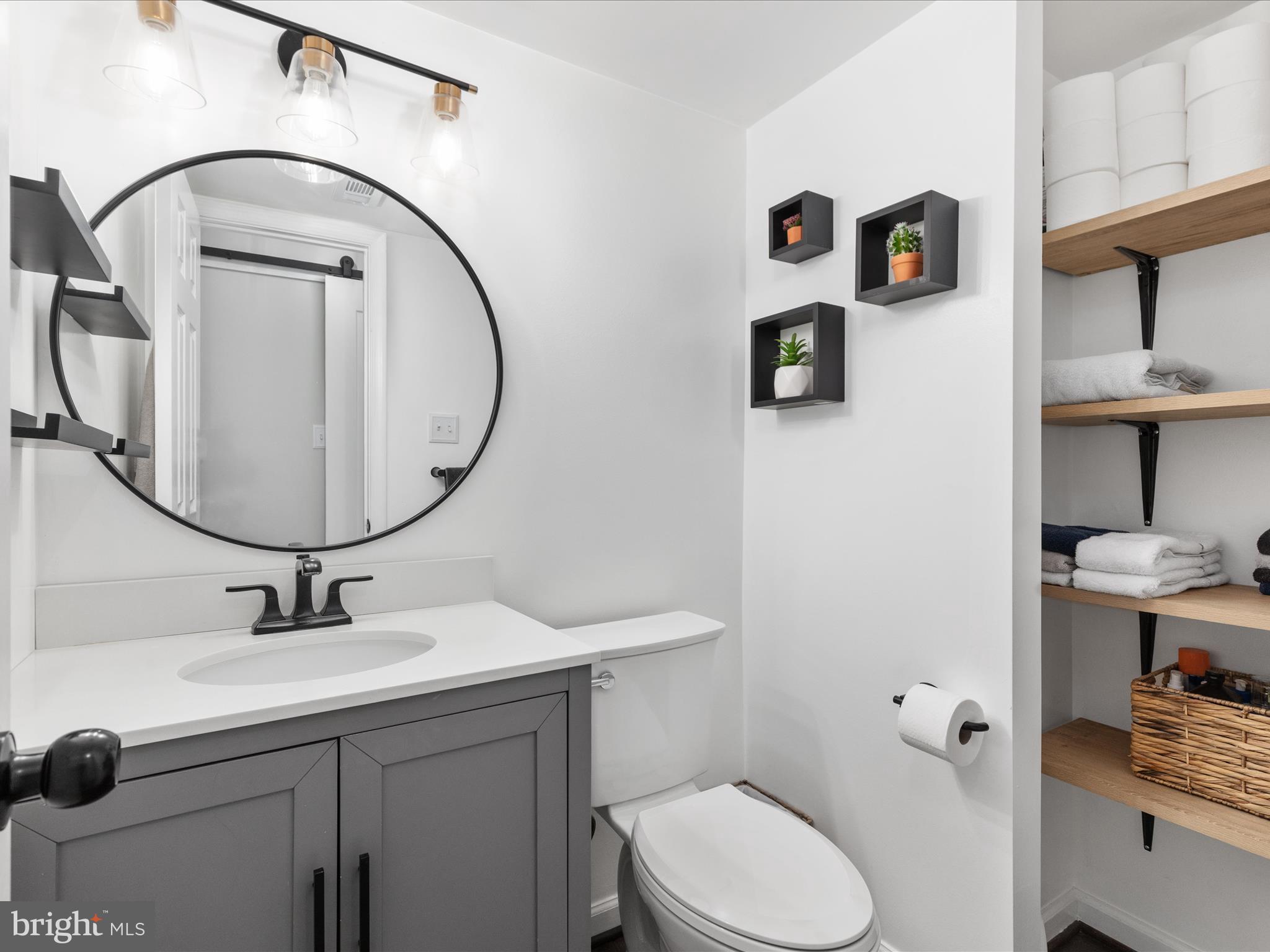 631 Waterloo Rd #122