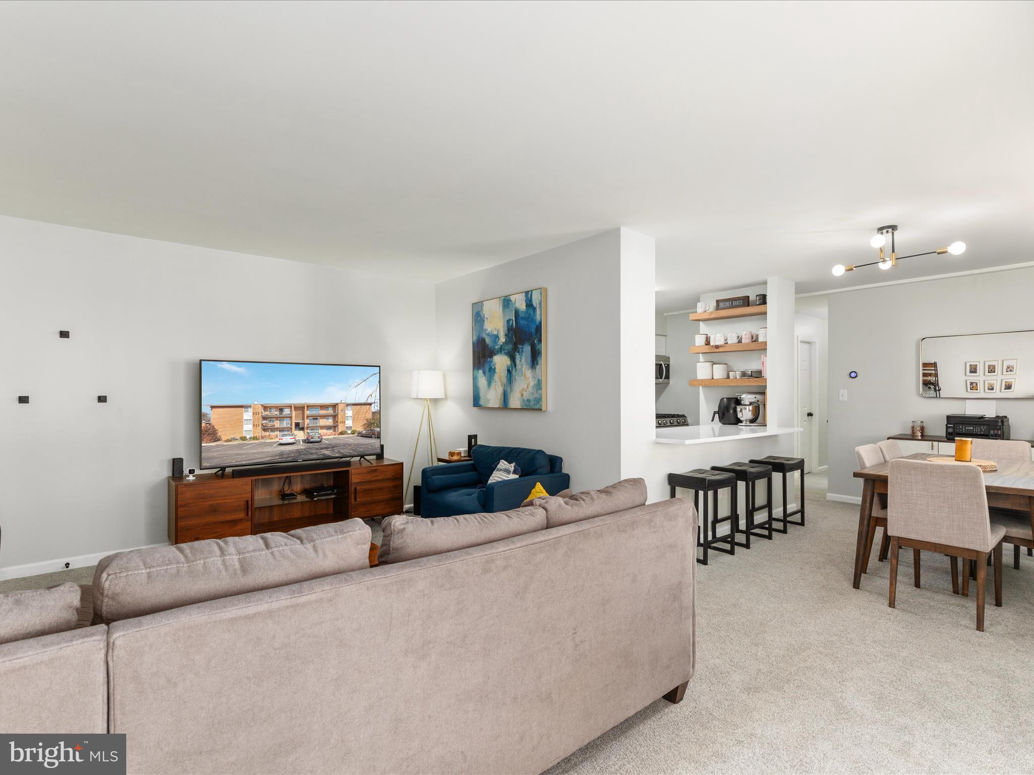 631 Waterloo Rd #122