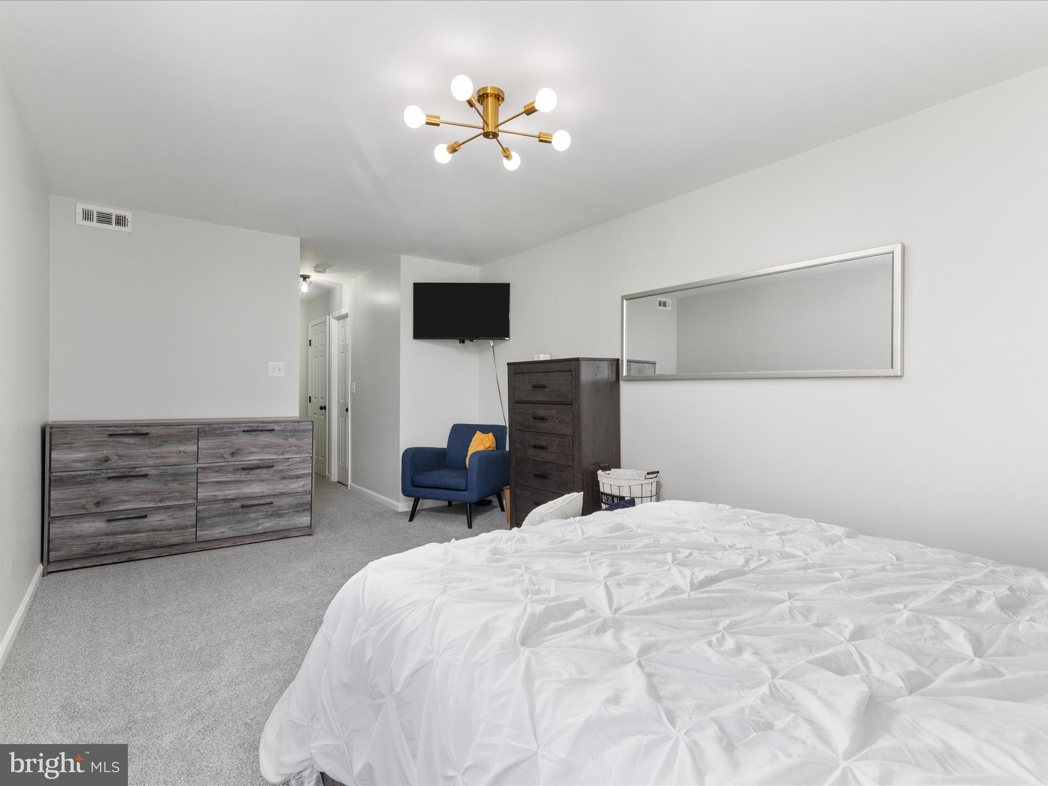 631 Waterloo Rd #122