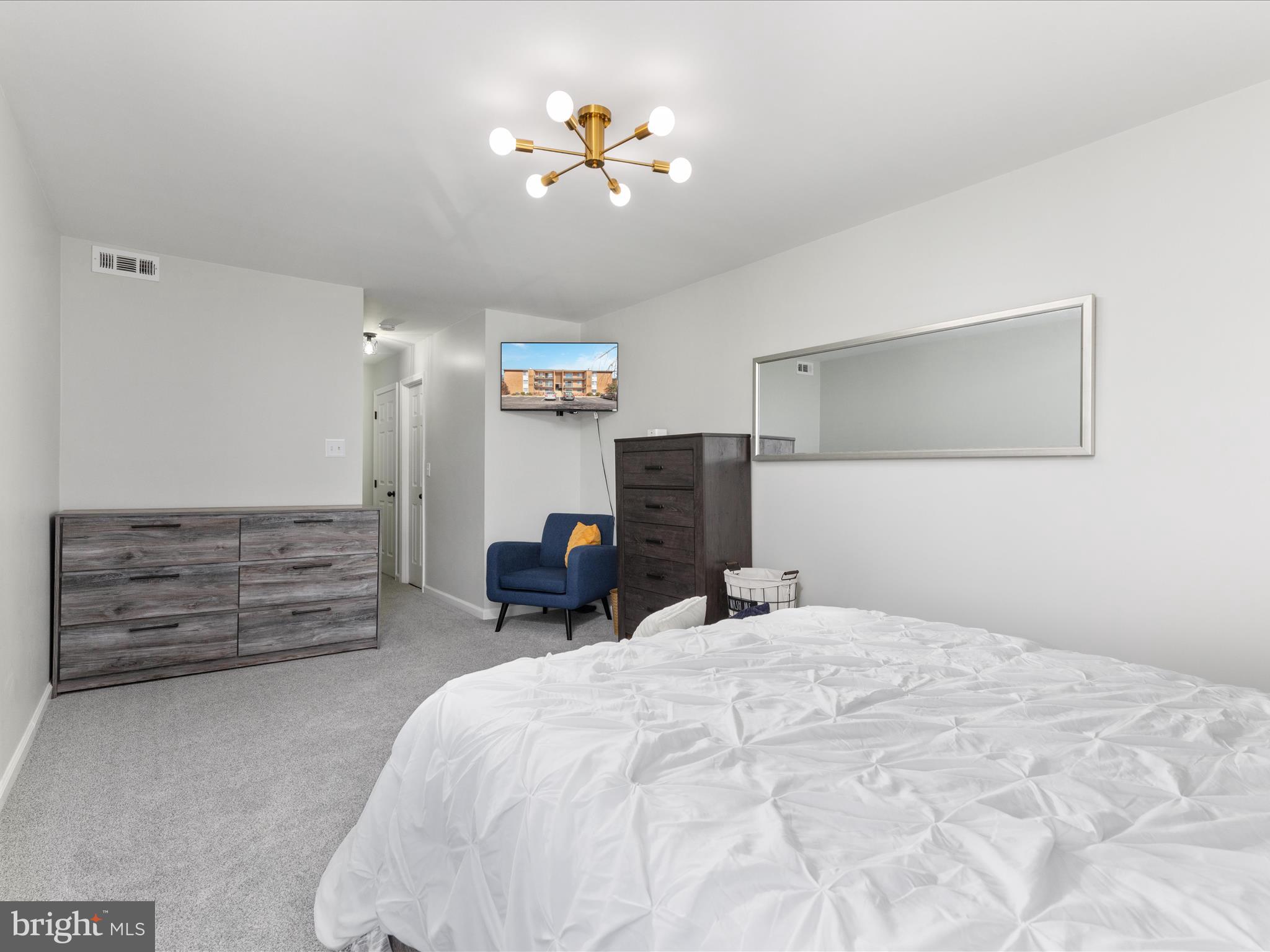 631 Waterloo Rd #122