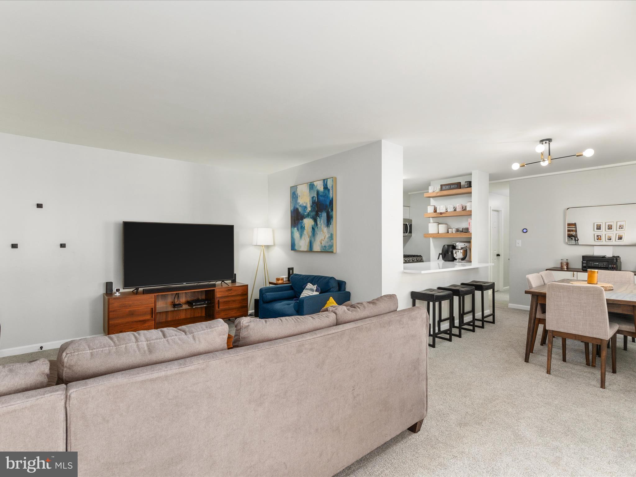 631 Waterloo Rd #122