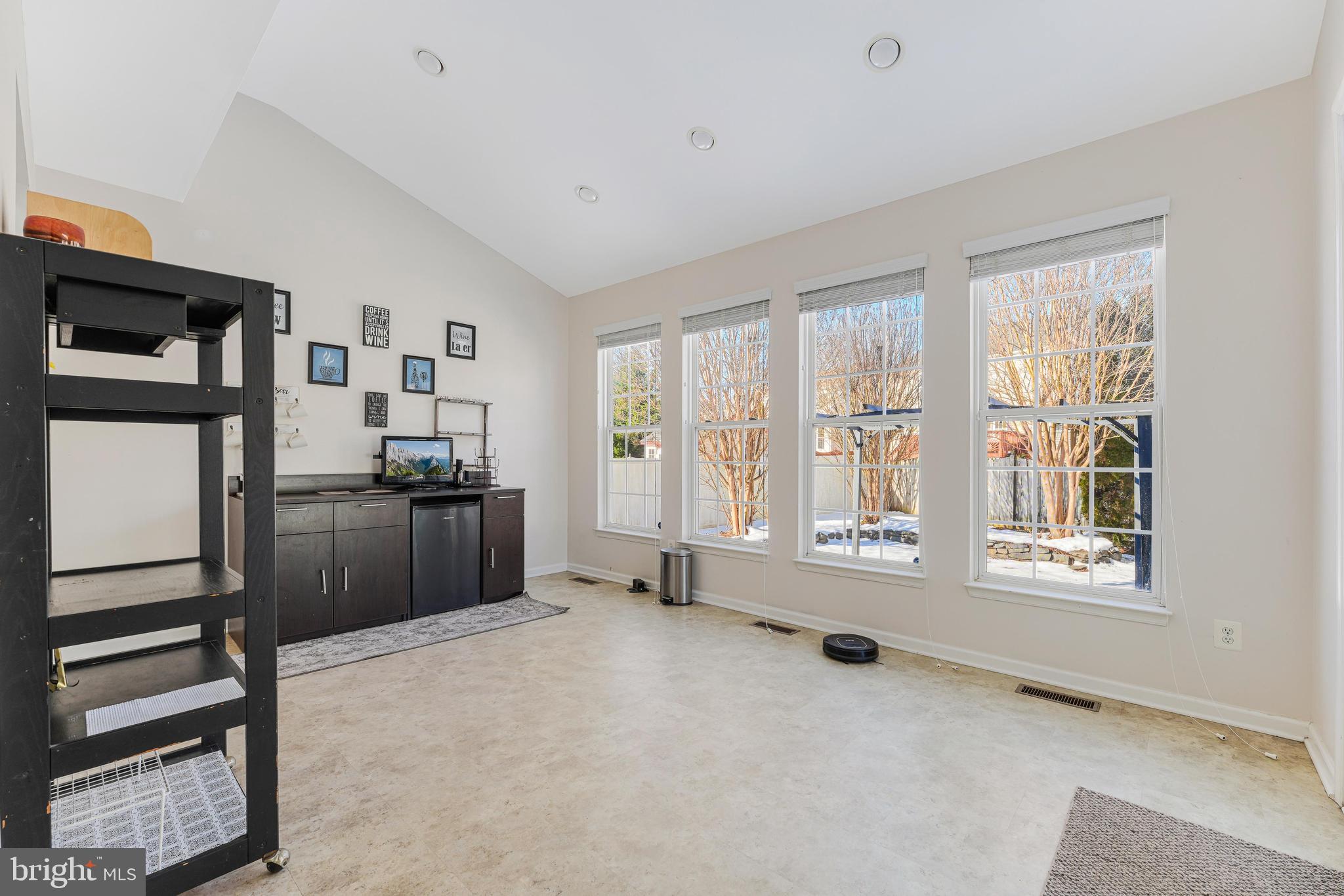 11184 Freedom Ct