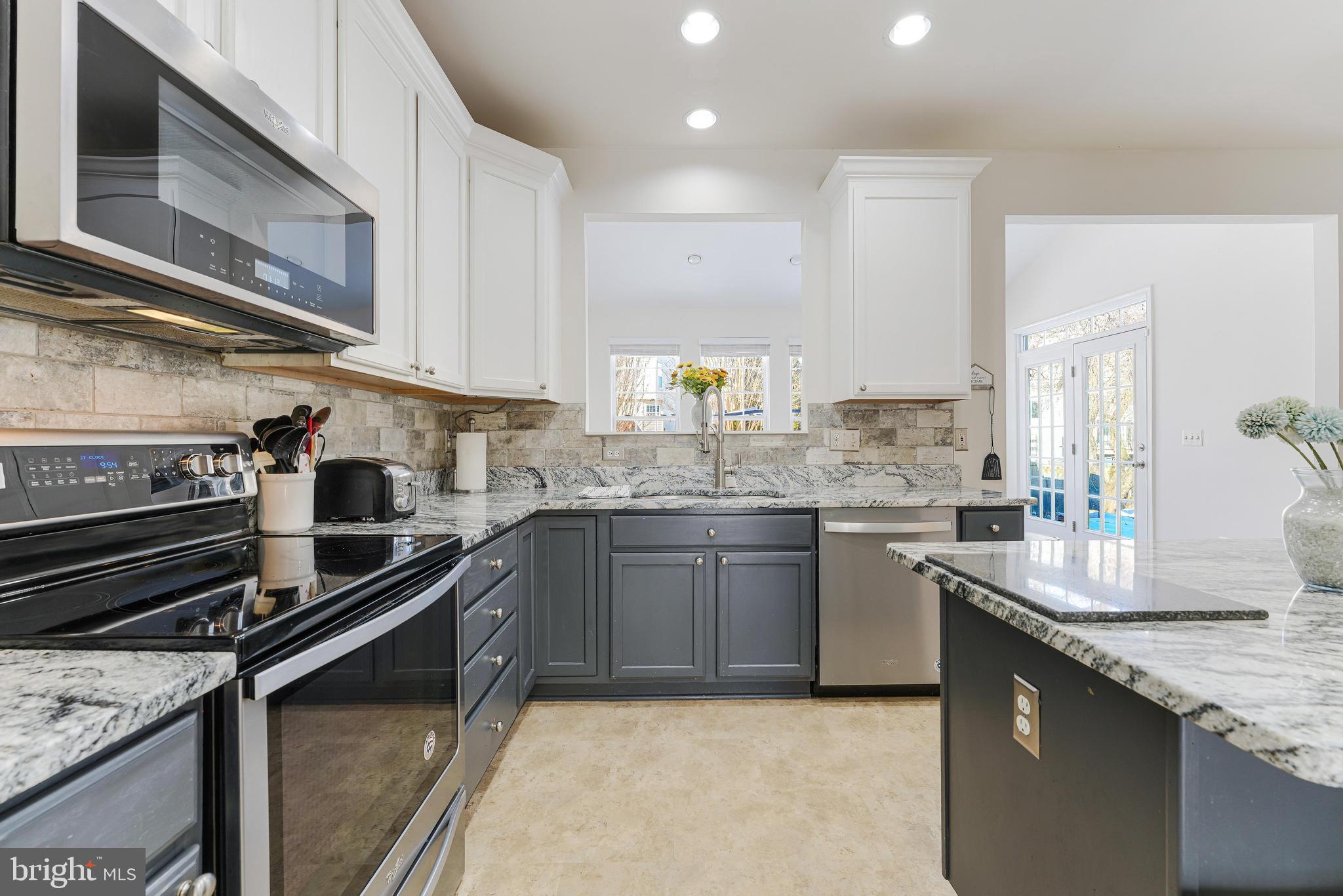 11184 Freedom Ct