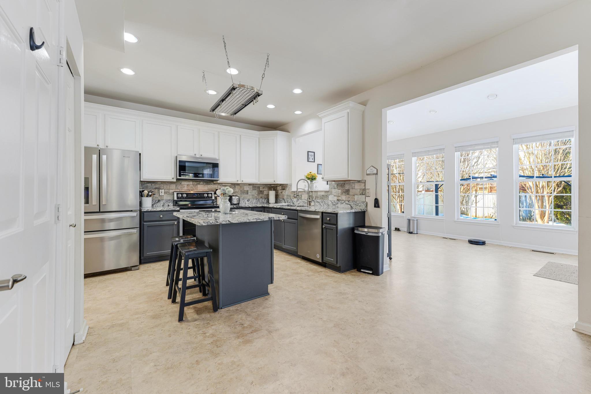 11184 Freedom Ct