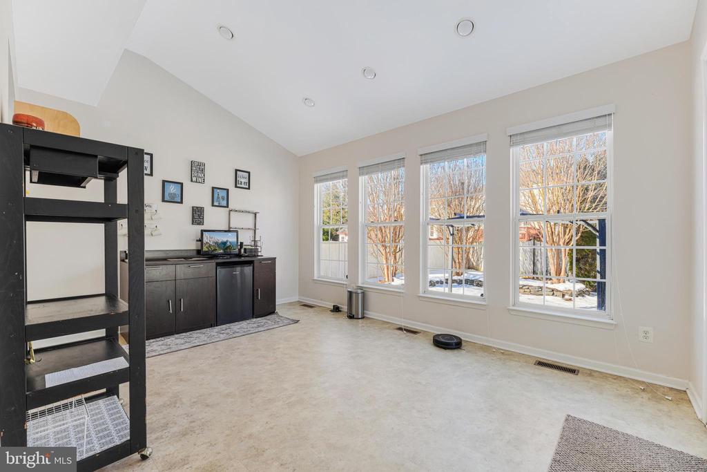 11184 Freedom Ct