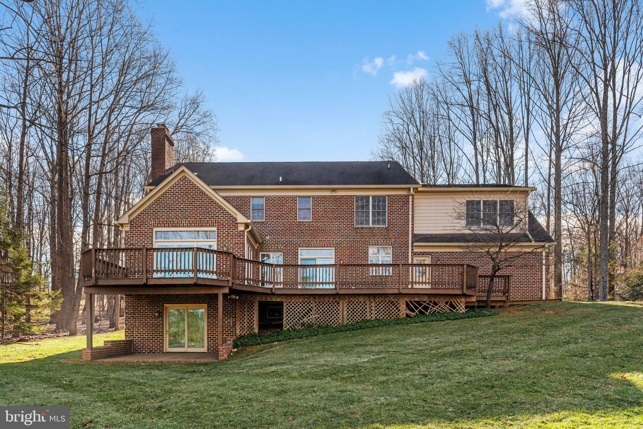 6586 Chesapeake Pl