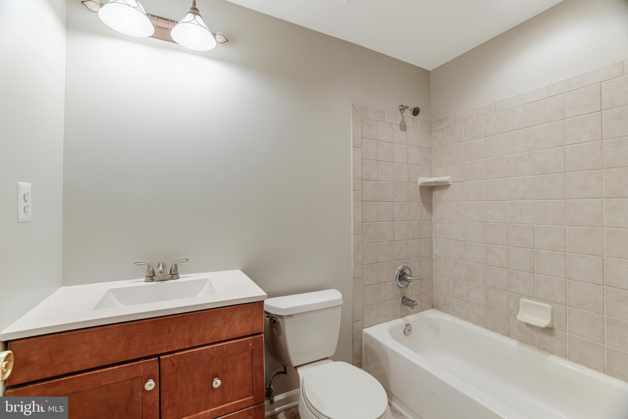 7016 Tiffany Ct