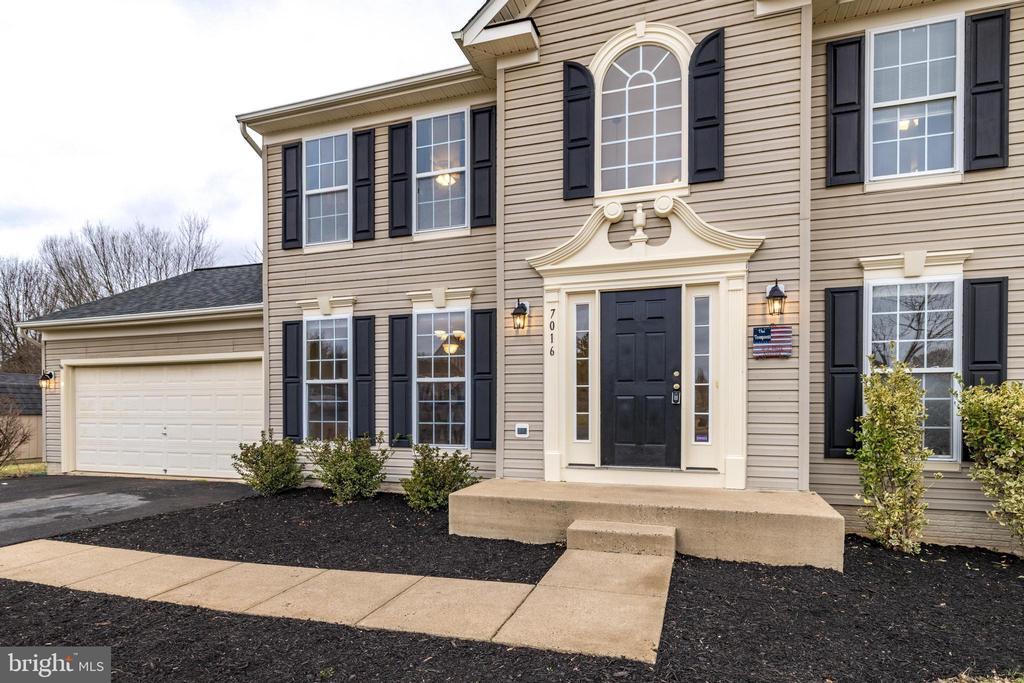 7016 Tiffany Ct