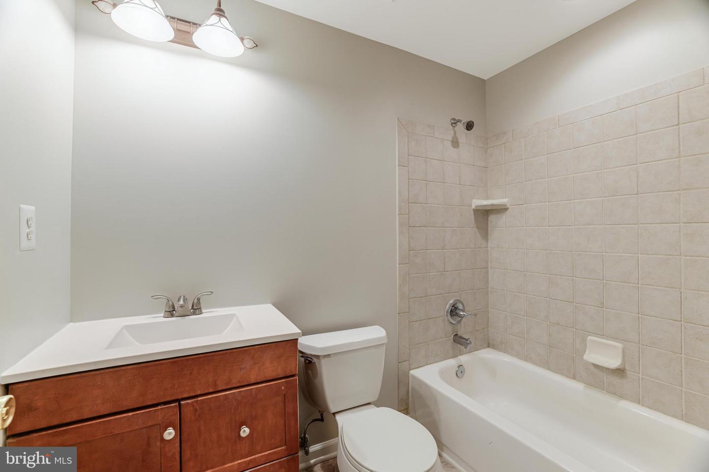 7016 Tiffany Ct
