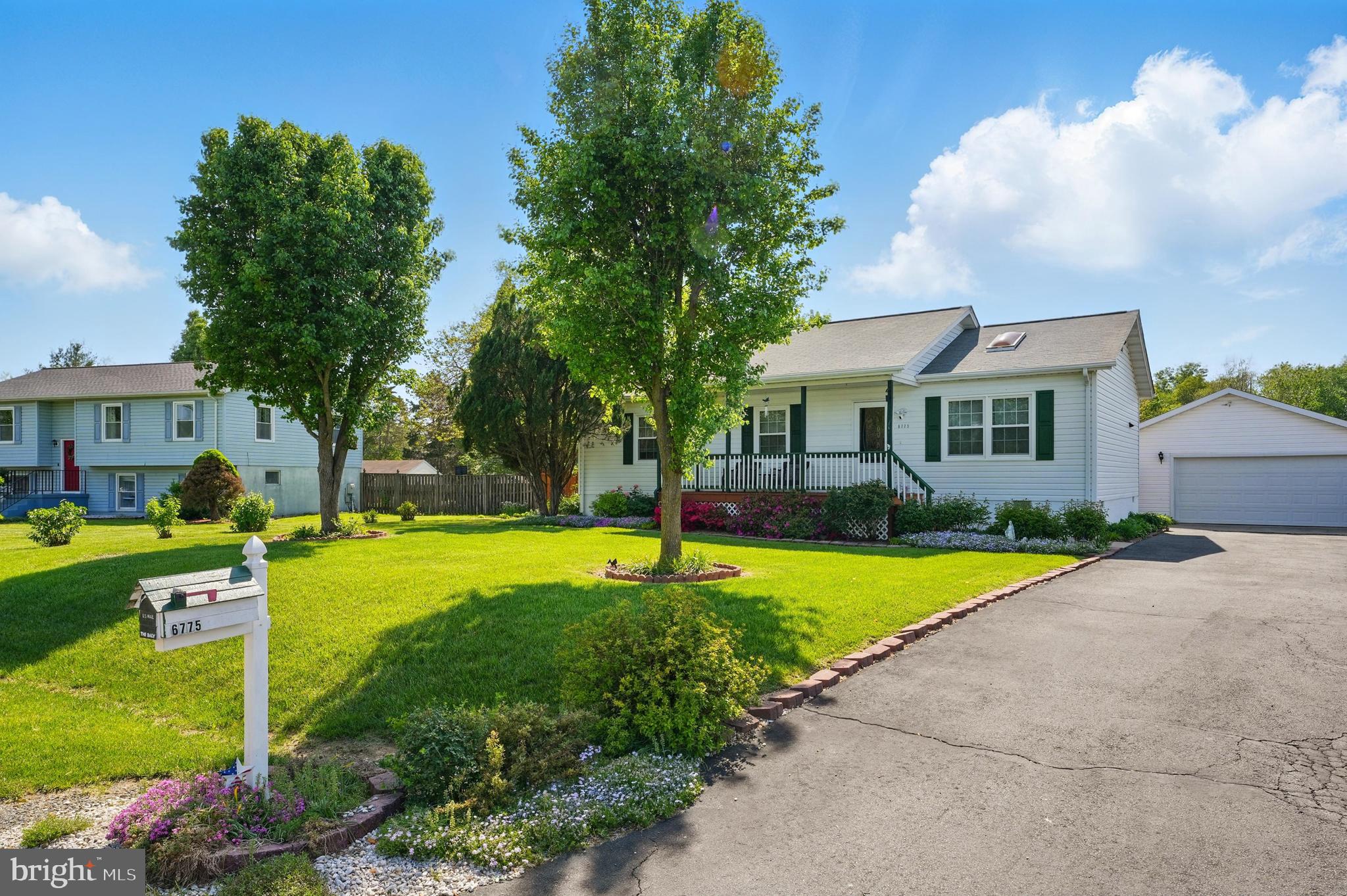 6775 Rugby Pl
