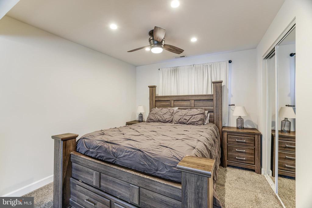 1597 Sheldon Ln