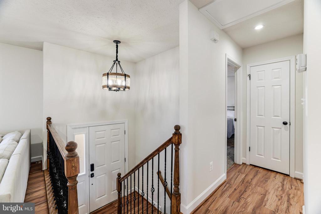 1597 Sheldon Ln