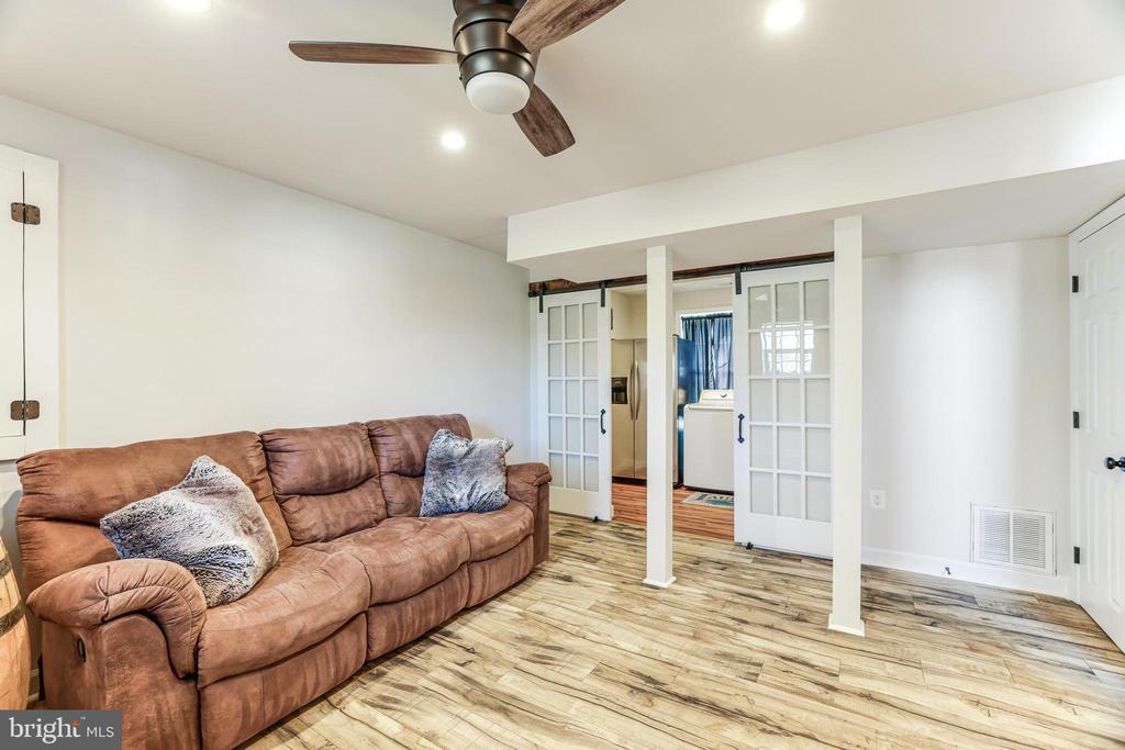 1597 Sheldon Ln