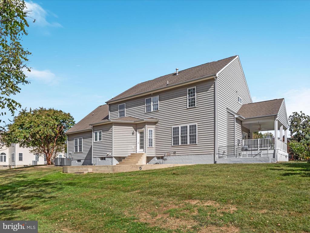 6926 EMMA COURT