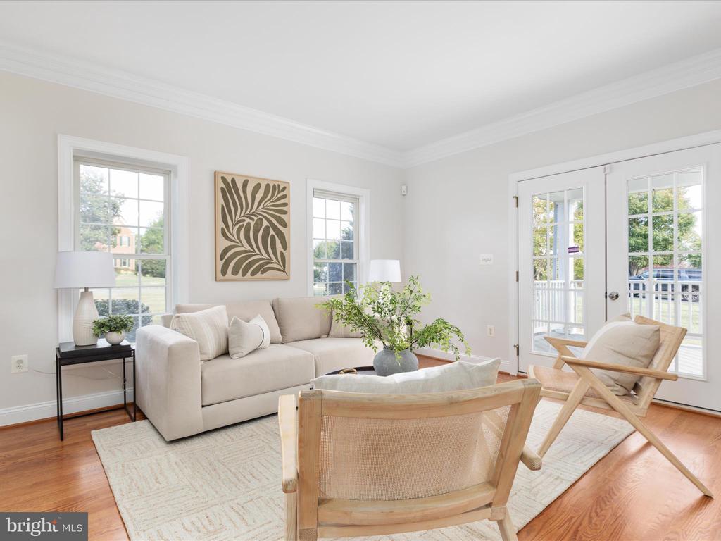 6926 EMMA COURT