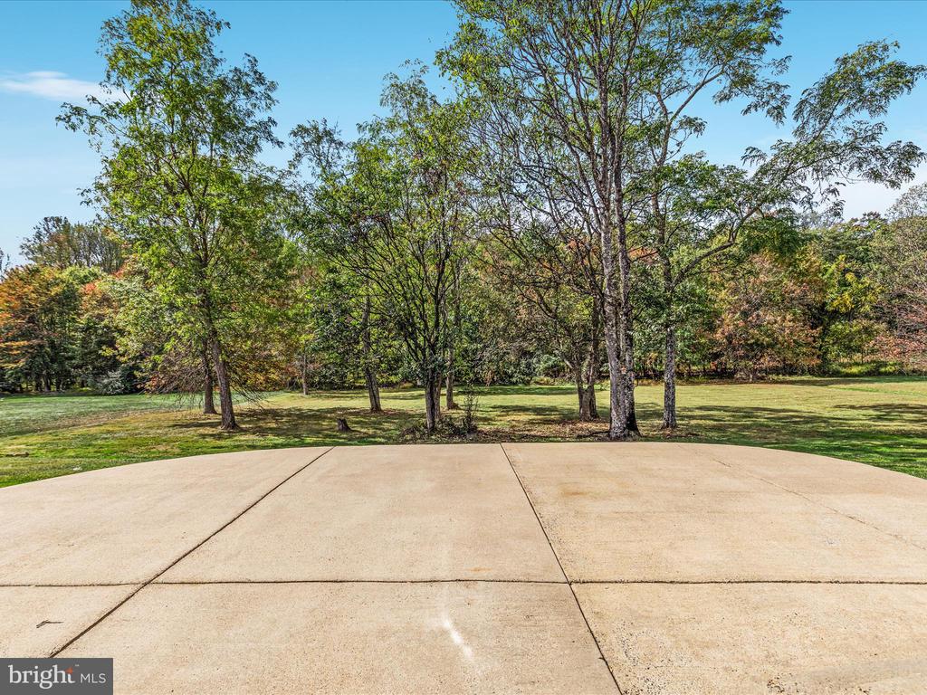 6926 EMMA COURT
