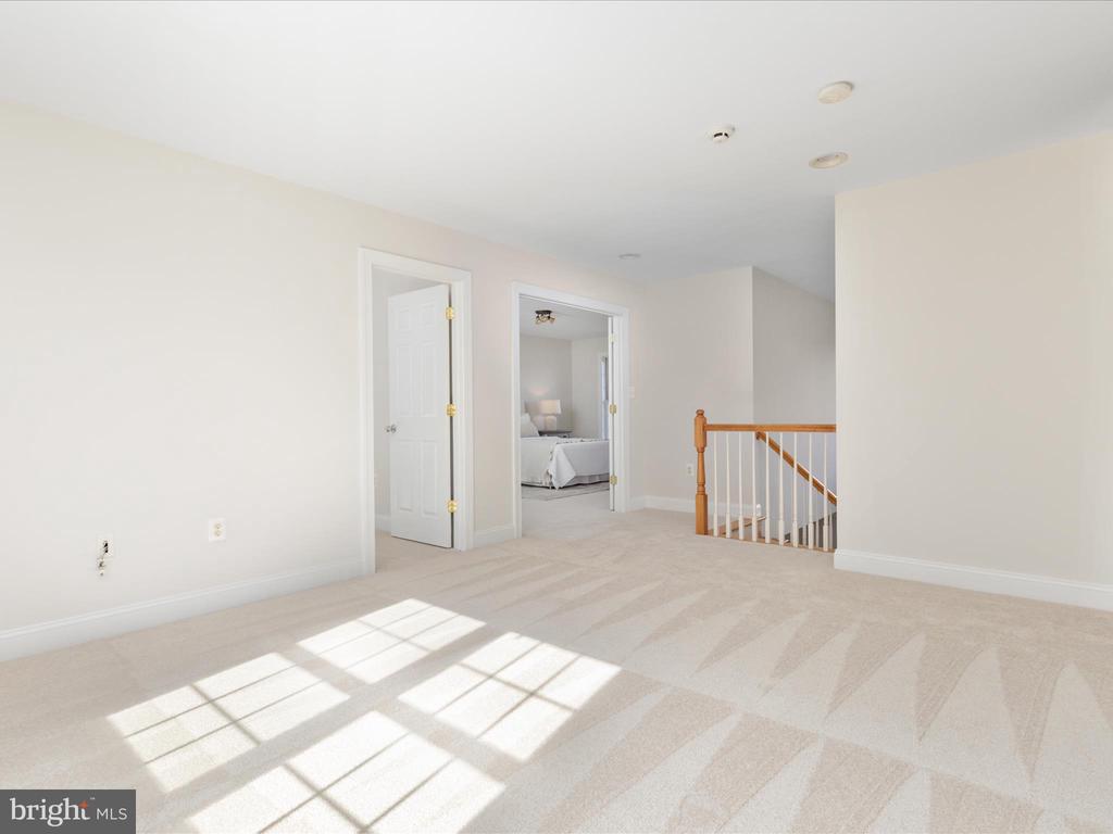 6926 EMMA COURT
