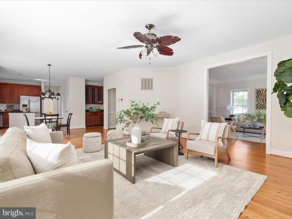 6926 EMMA COURT