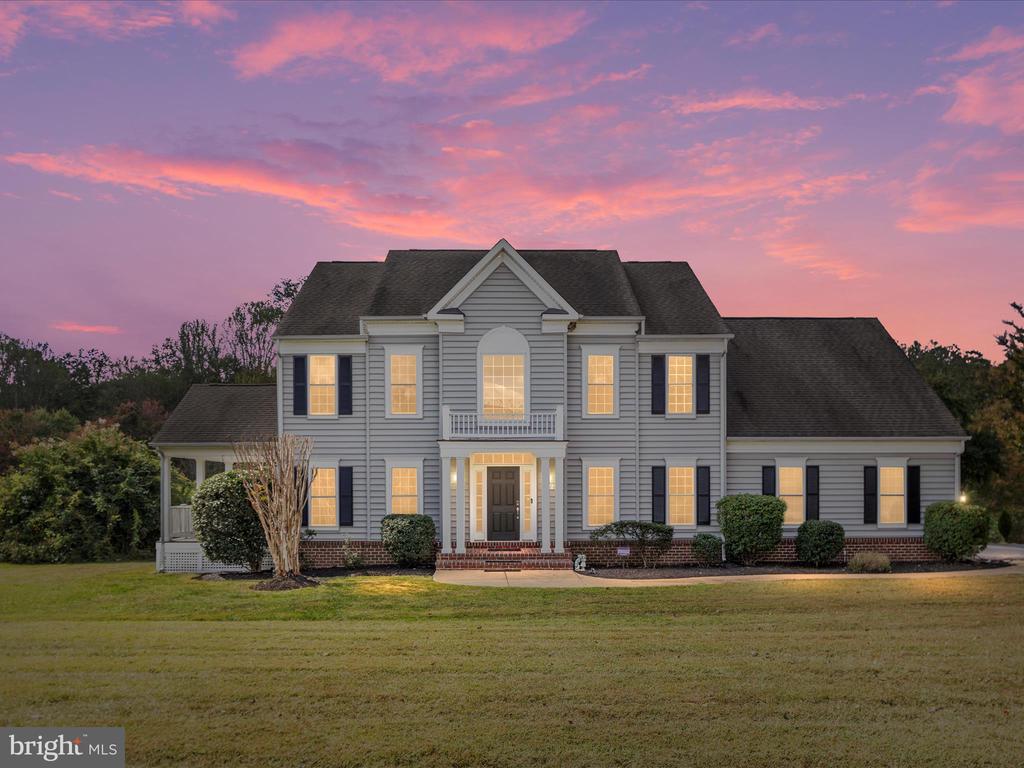 6926 EMMA COURT