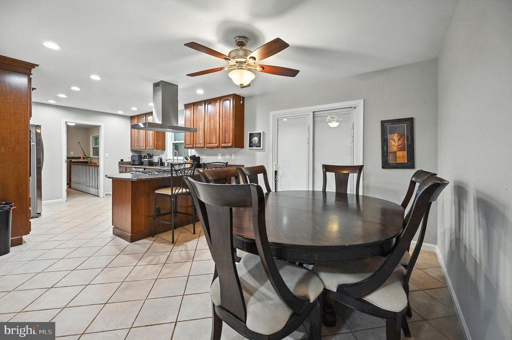7205 Silver Beech Ln