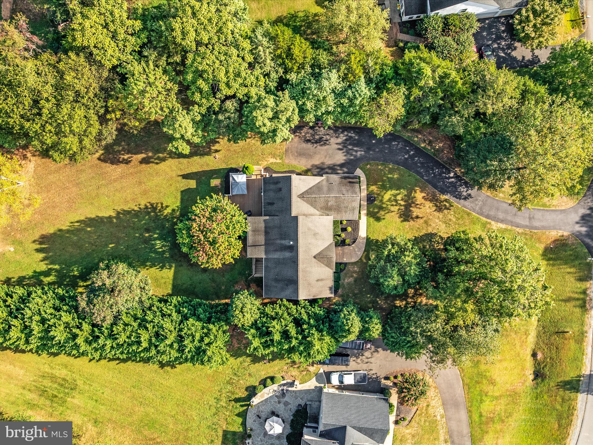 6904 EMMA COURT
