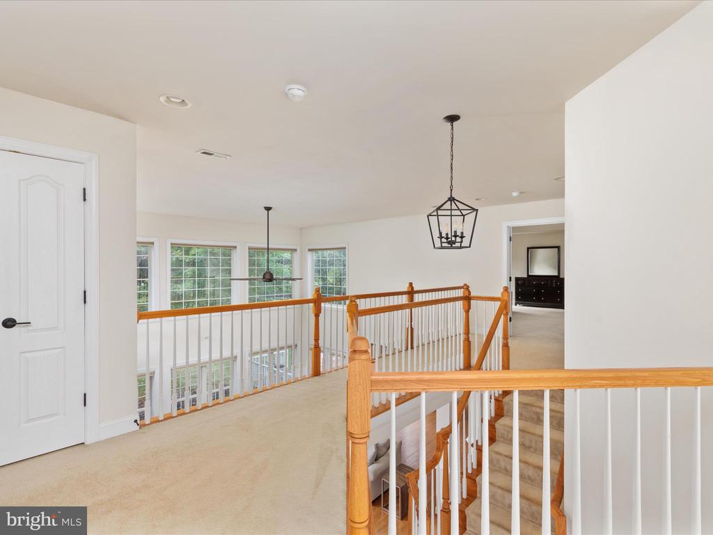 6904 EMMA COURT