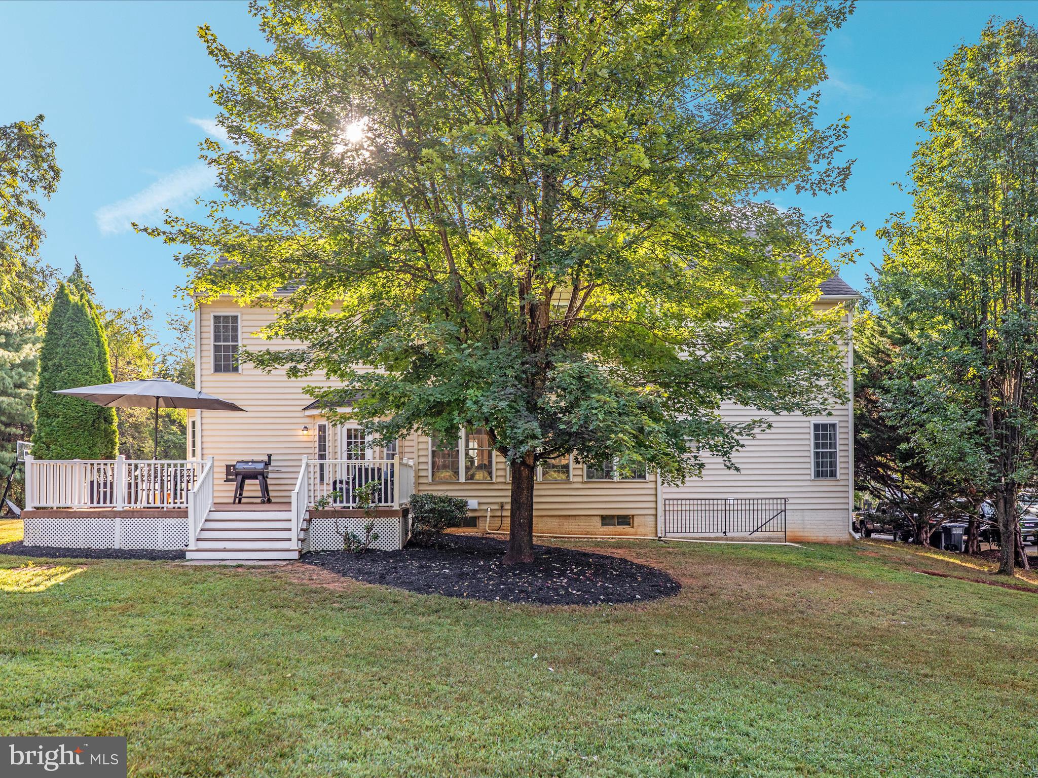 6904 EMMA COURT