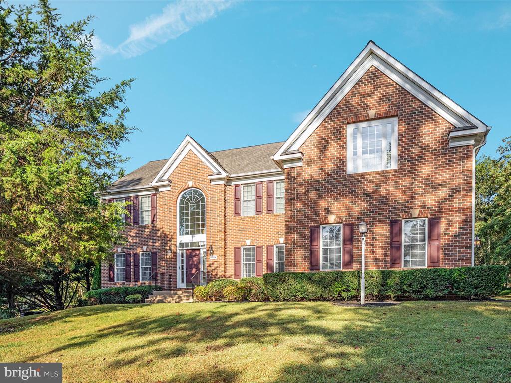 6904 EMMA COURT