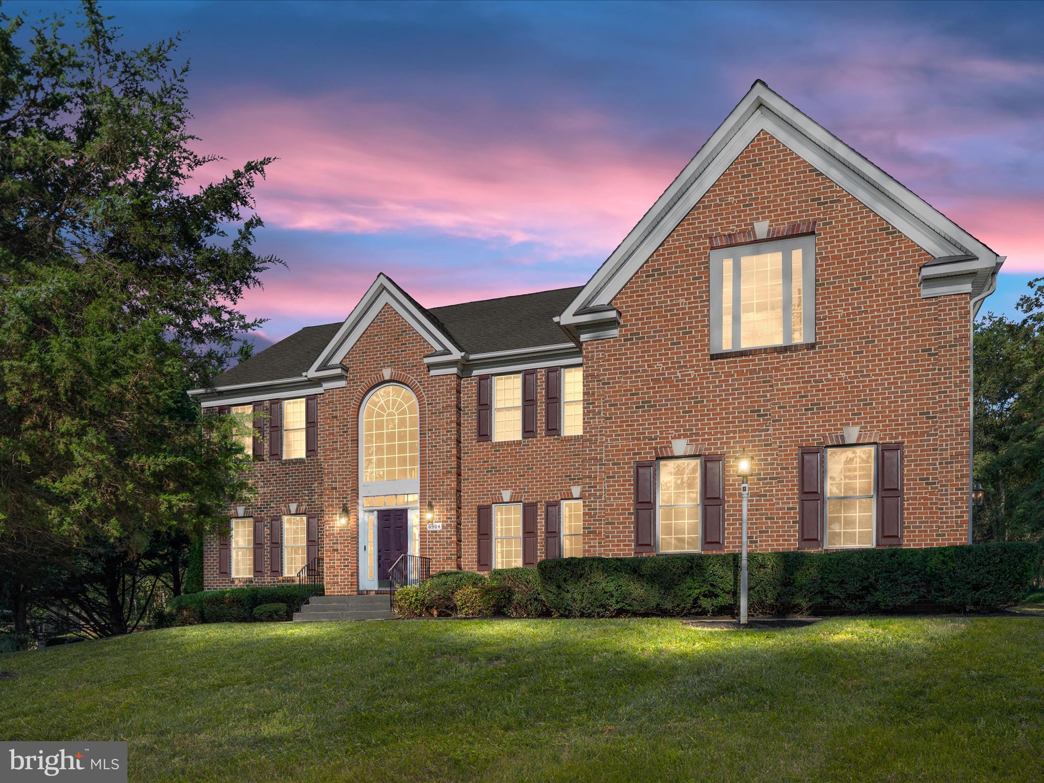 6904 EMMA COURT