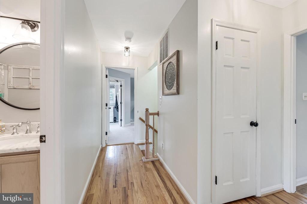 7277 MOSBY DRIVE