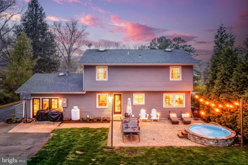 7277 MOSBY DRIVE