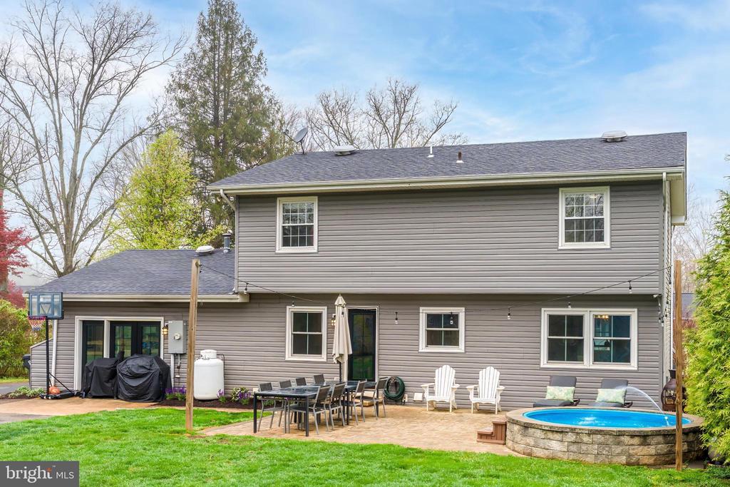 7277 MOSBY DRIVE