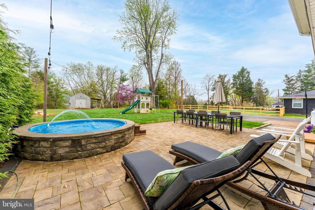 7277 MOSBY DRIVE