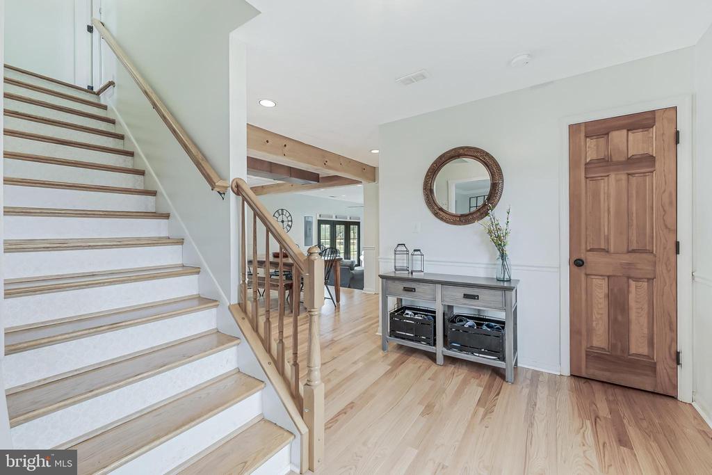7277 MOSBY DRIVE