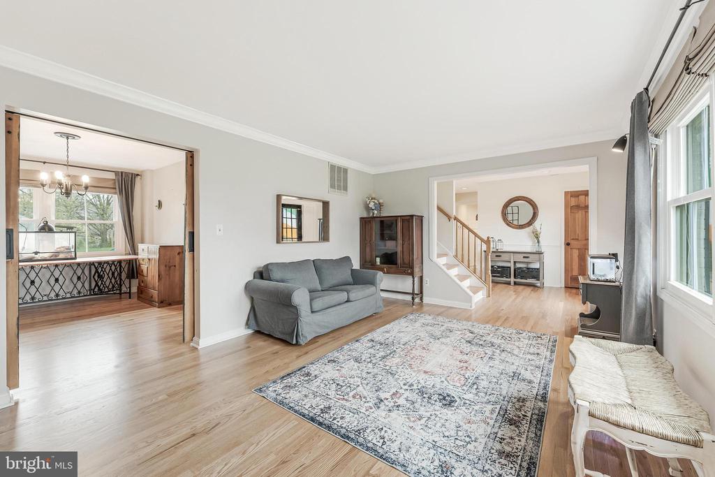 7277 MOSBY DRIVE