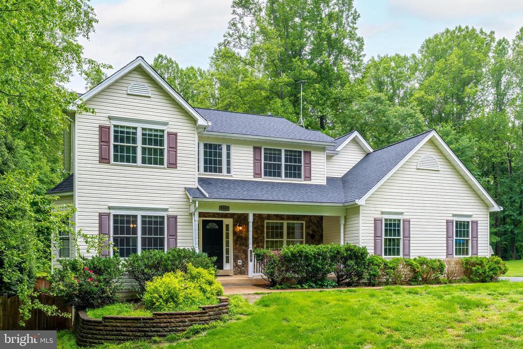 9085 GROUNDHOG LANE
