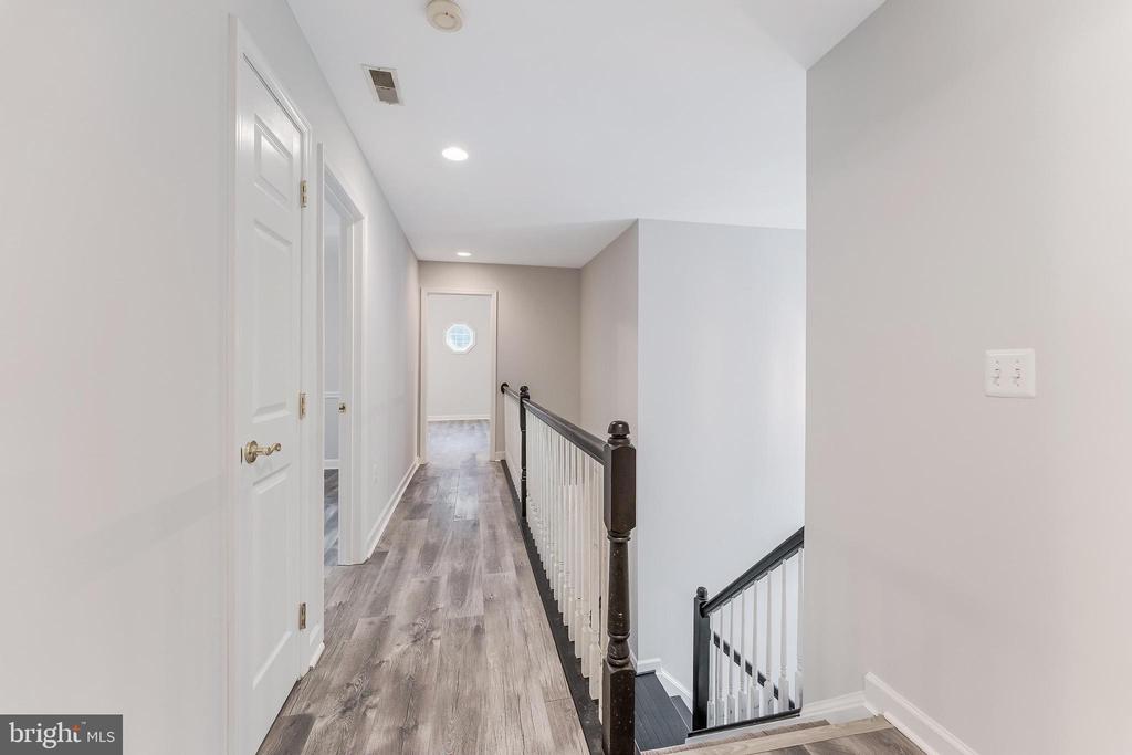 9085 GROUNDHOG LANE