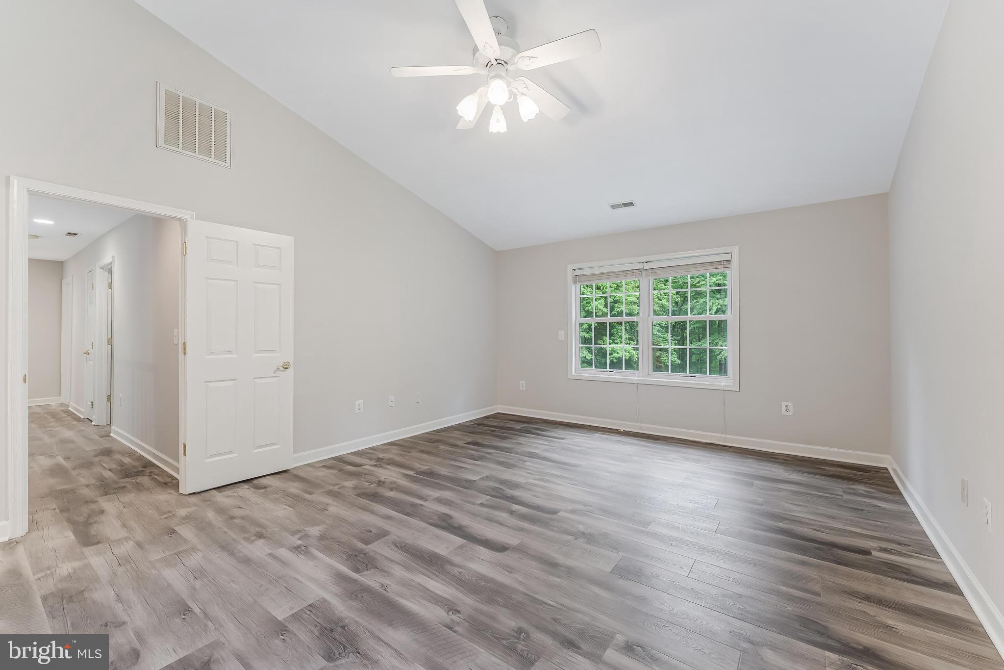 9085 GROUNDHOG LANE