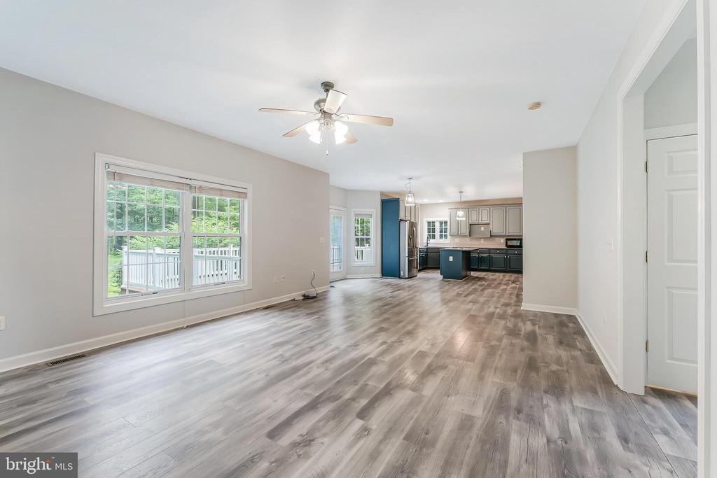 9085 GROUNDHOG LANE
